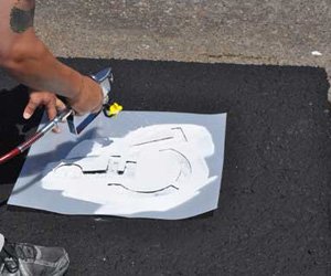 How to Paint Metal Stencils - Chalk Sidewalk Letters